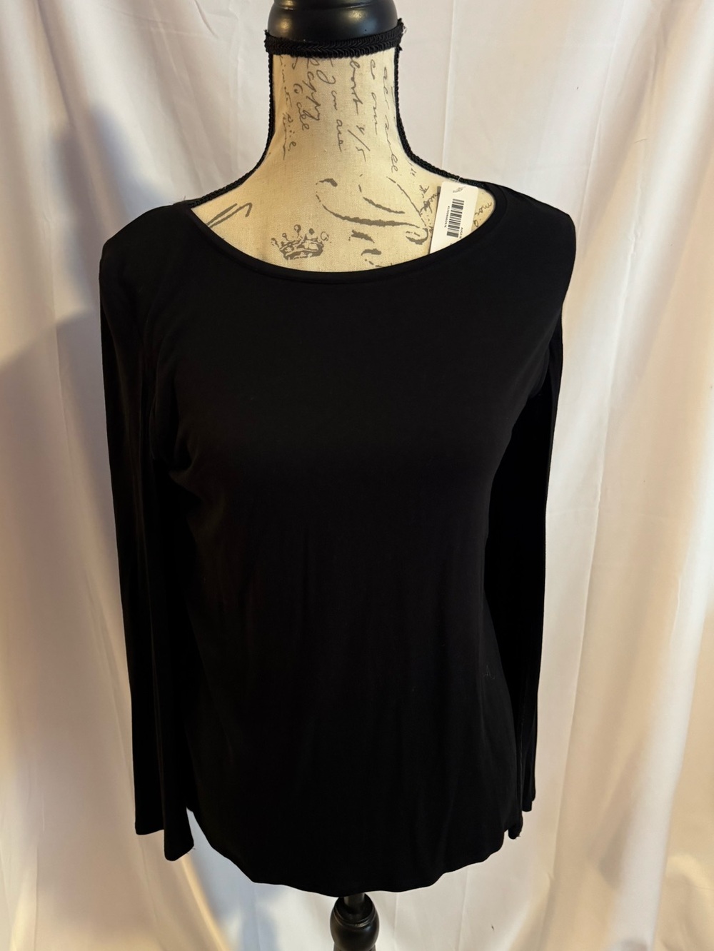 Chicos Black sleeveless tank with sewn in cape